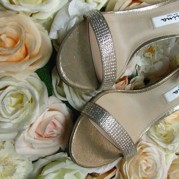 NIB Nina metallic heels 6 - Picture 4 of 11